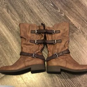 Brown boots